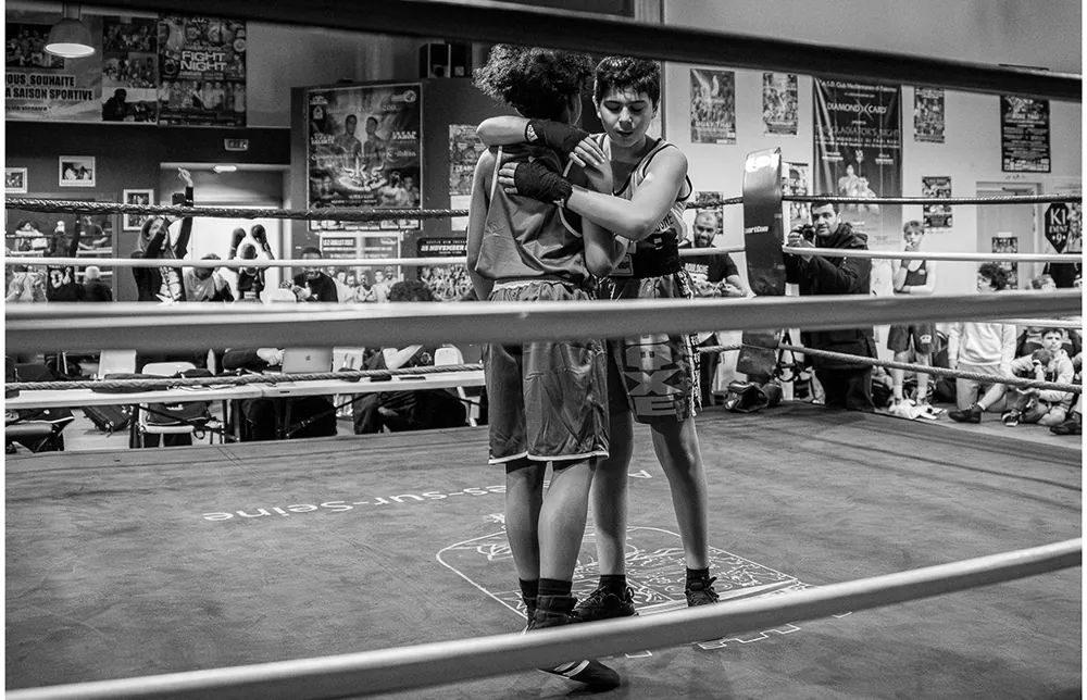 Combat des jeunes sur le ring